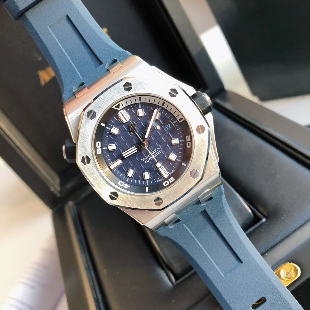 Audemars Piguet Royal Oak Offshore 15720ST.OO.A027CA.01